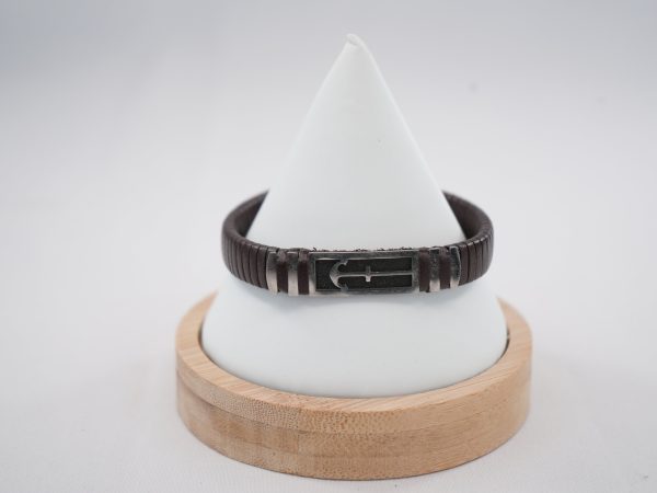 Fashionable Leather Bracelets: Ideal for Any Occasion Online